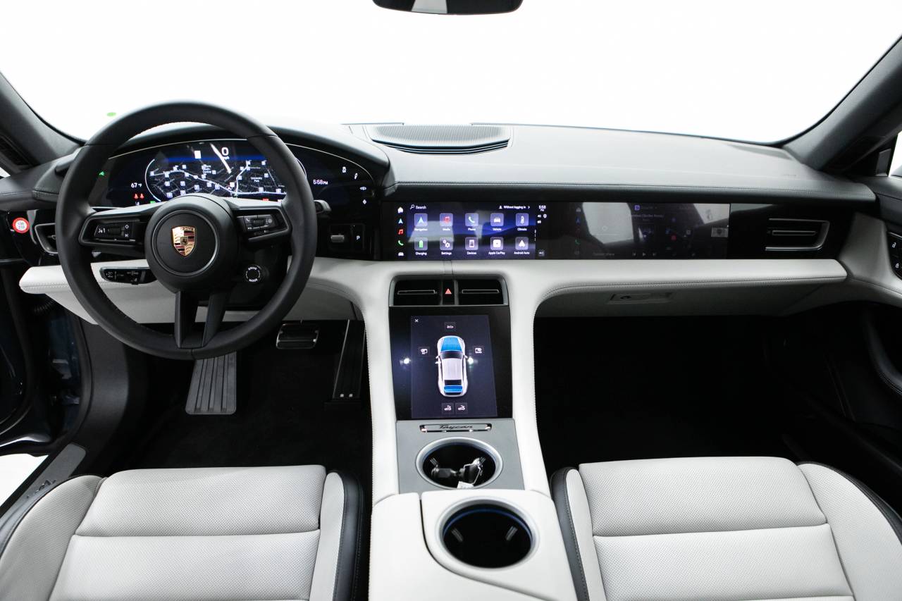 Thumbnail: 2026 Porsche Taycan - 20