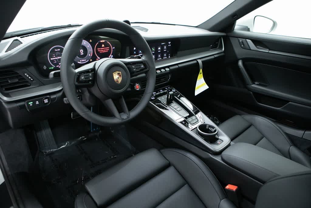 Thumbnail: 2025 Porsche 911 - 4