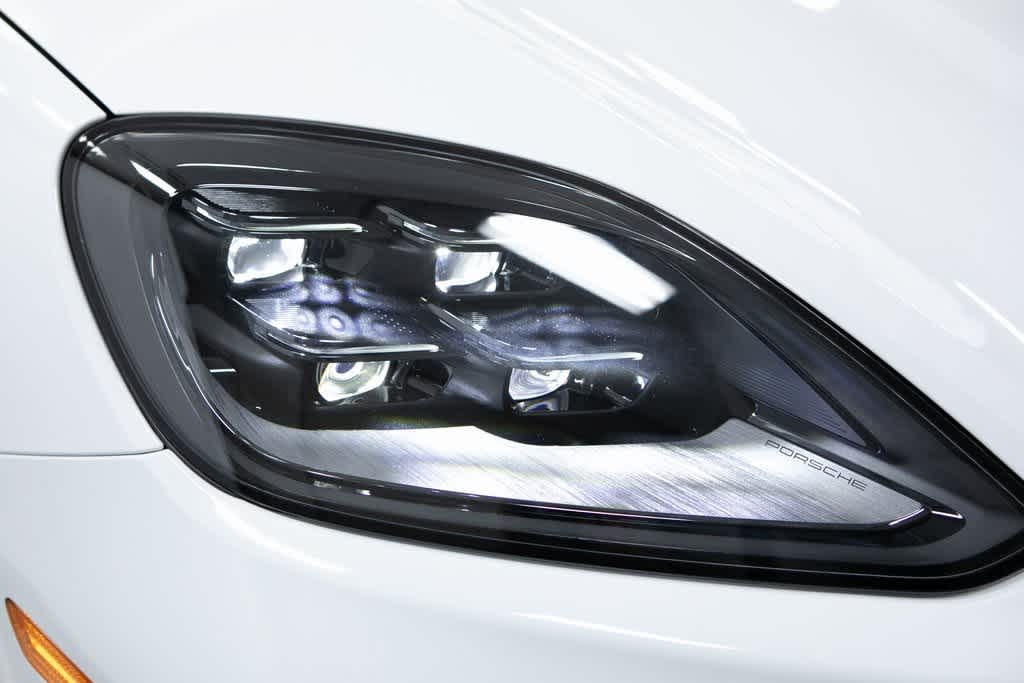 Thumbnail: 2025 Porsche  - 18