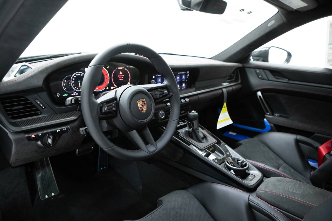 Thumbnail: 2026 Porsche 911 - 4