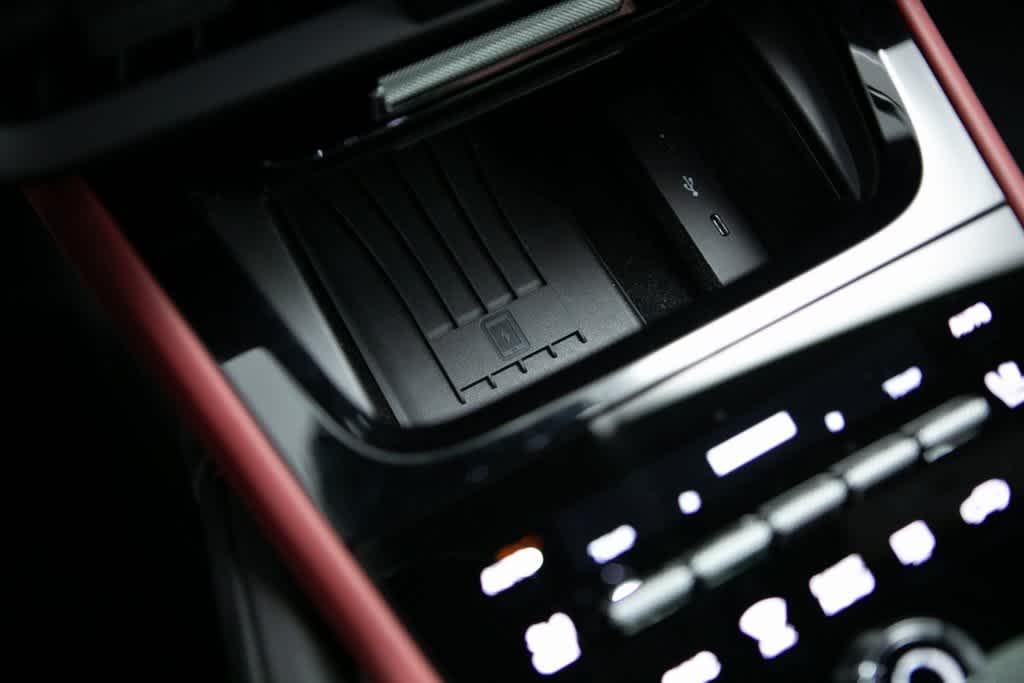 Thumbnail: 2024 Porsche Cayenne - 28