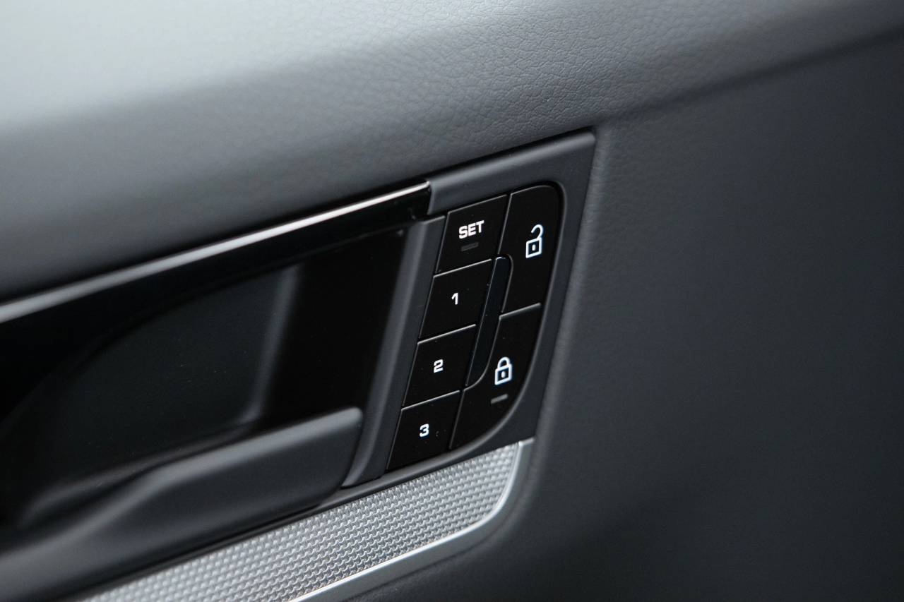 Thumbnail: 2026 Porsche  - 25