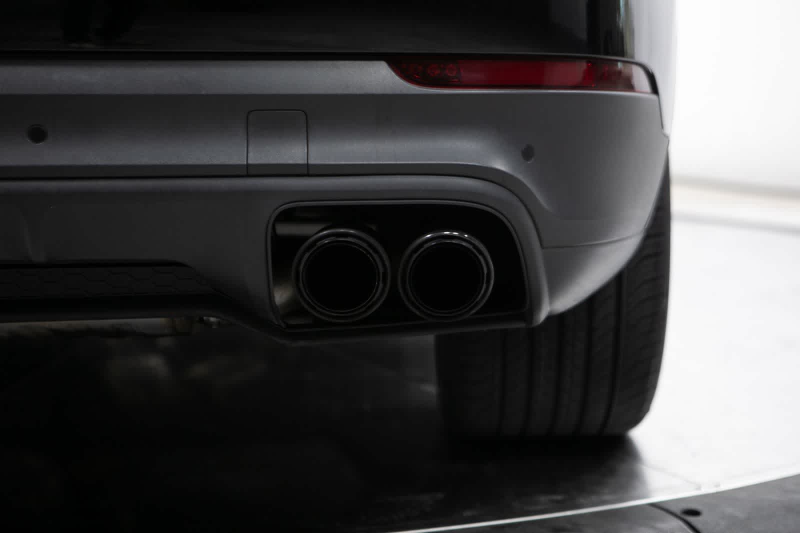 Thumbnail: 2023 Porsche Cayenne - 20