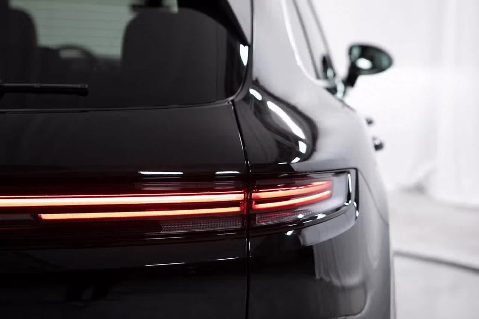 Thumbnail: 2025 Porsche Cayenne - 38