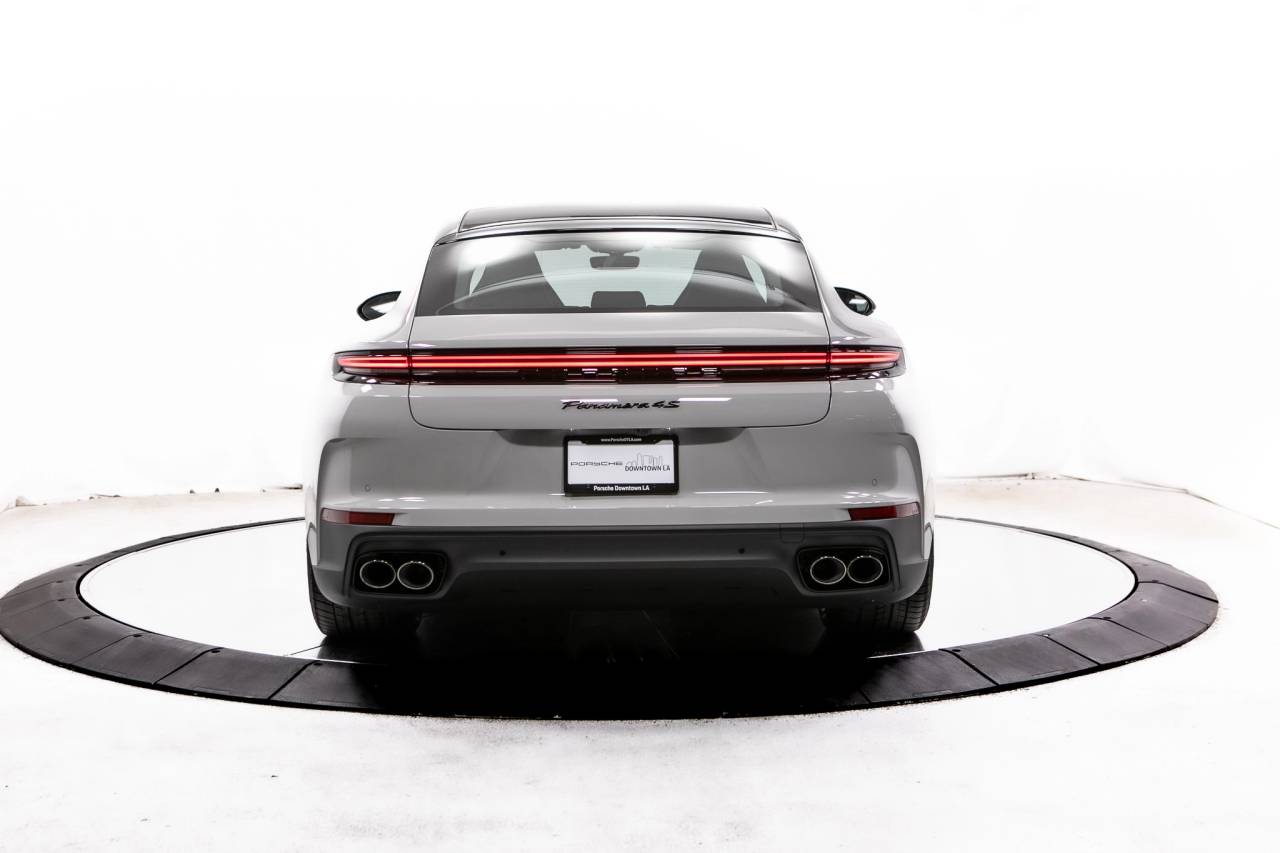 2026 Porsche Panamera E-Hybrid 4S photo 4