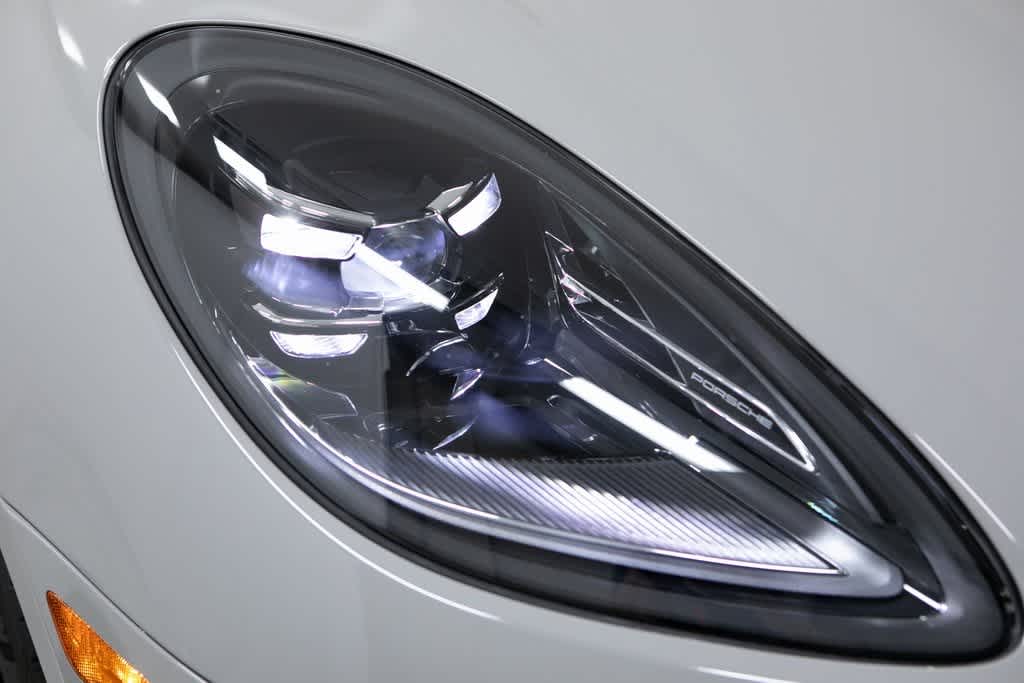 Thumbnail: 2025 Porsche Macan - 18