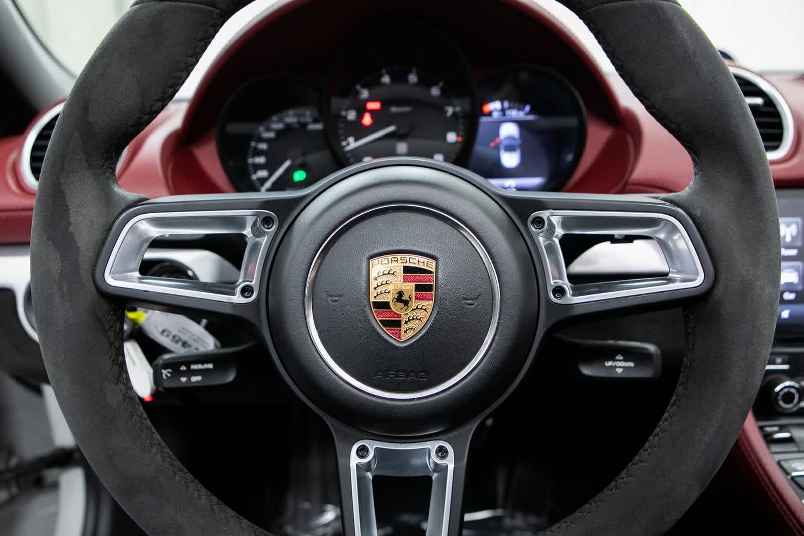 Thumbnail: 2022 Porsche  - 14