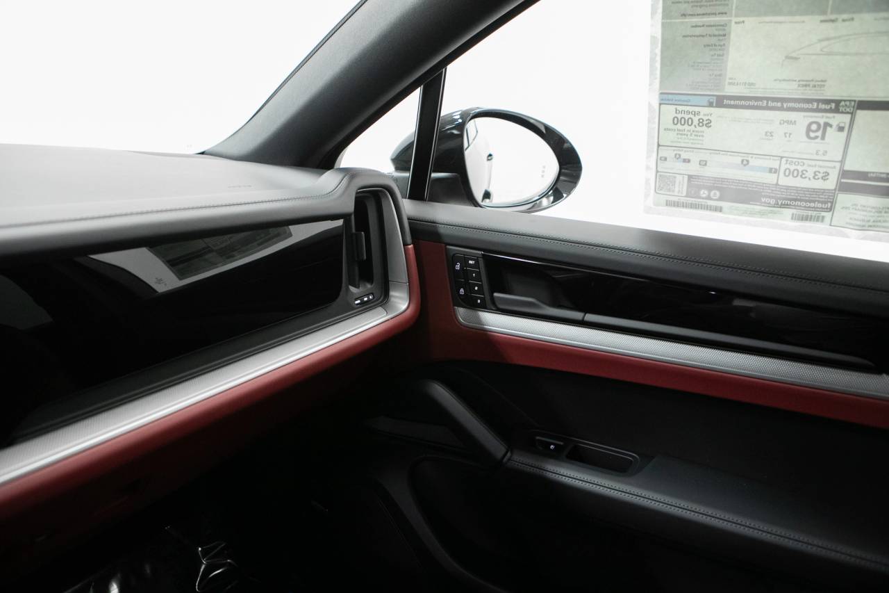 Thumbnail: 2026 Porsche  - 34