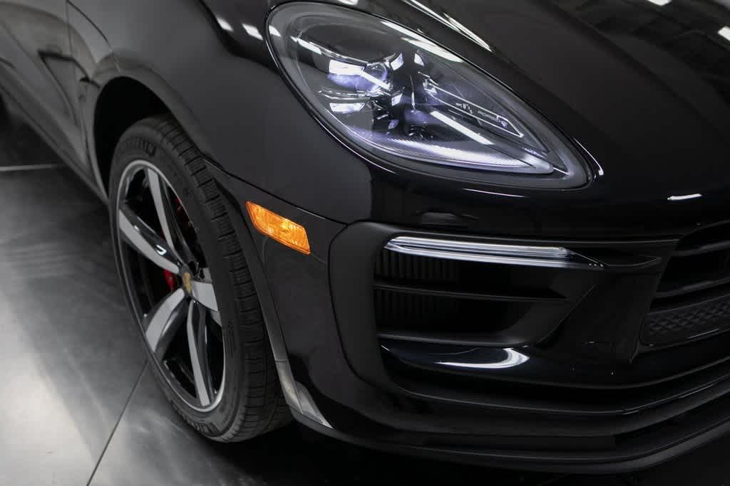 Thumbnail: 2025 Porsche Macan - 12