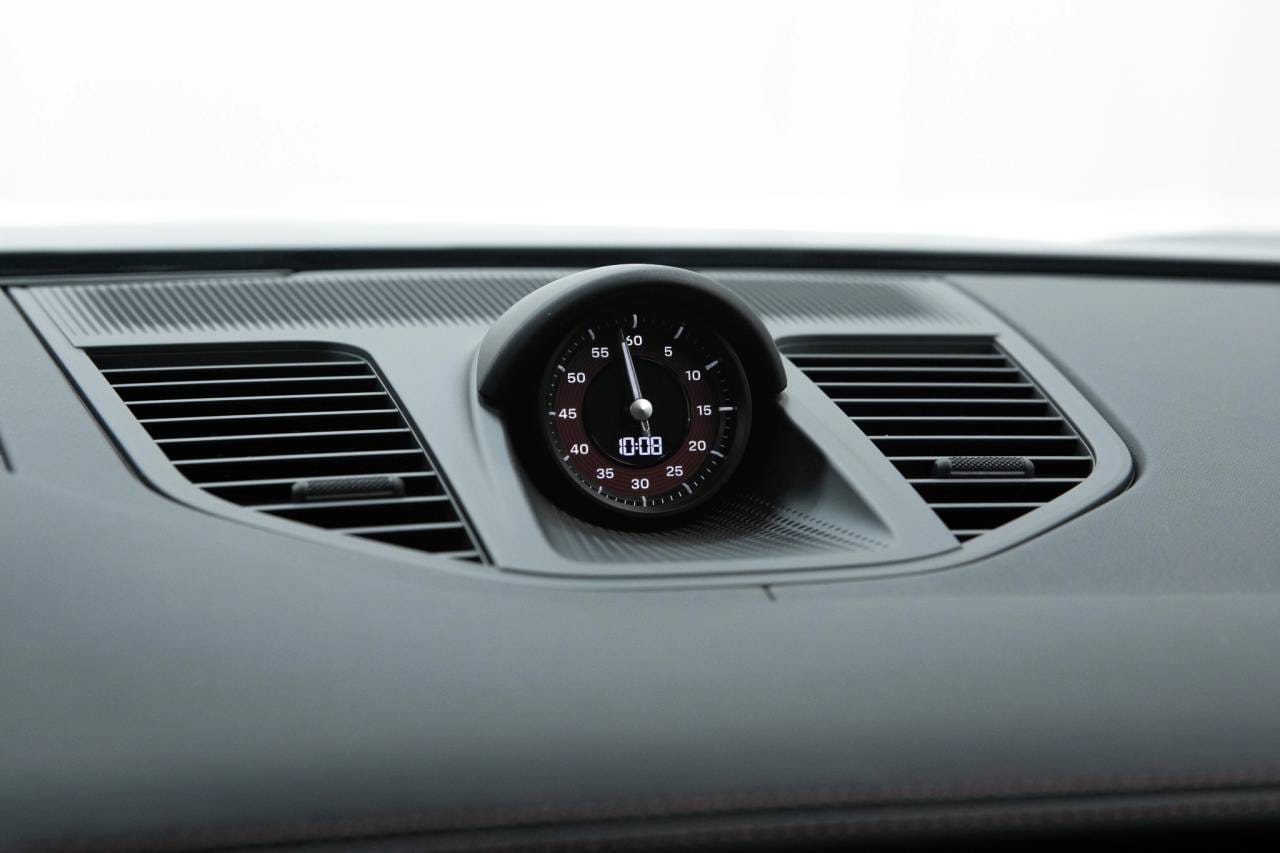 Thumbnail: 2026 Porsche Panamera - 30