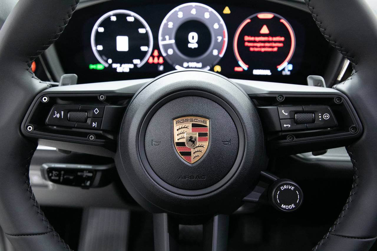 Thumbnail: 2025 Porsche Cayenne - 10