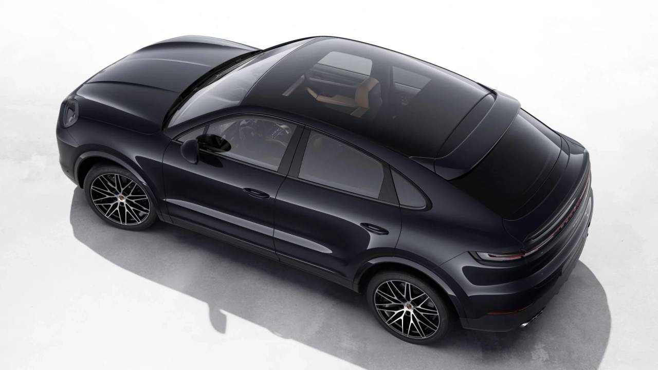 2026 Porsche Cayenne Coupe photo 4
