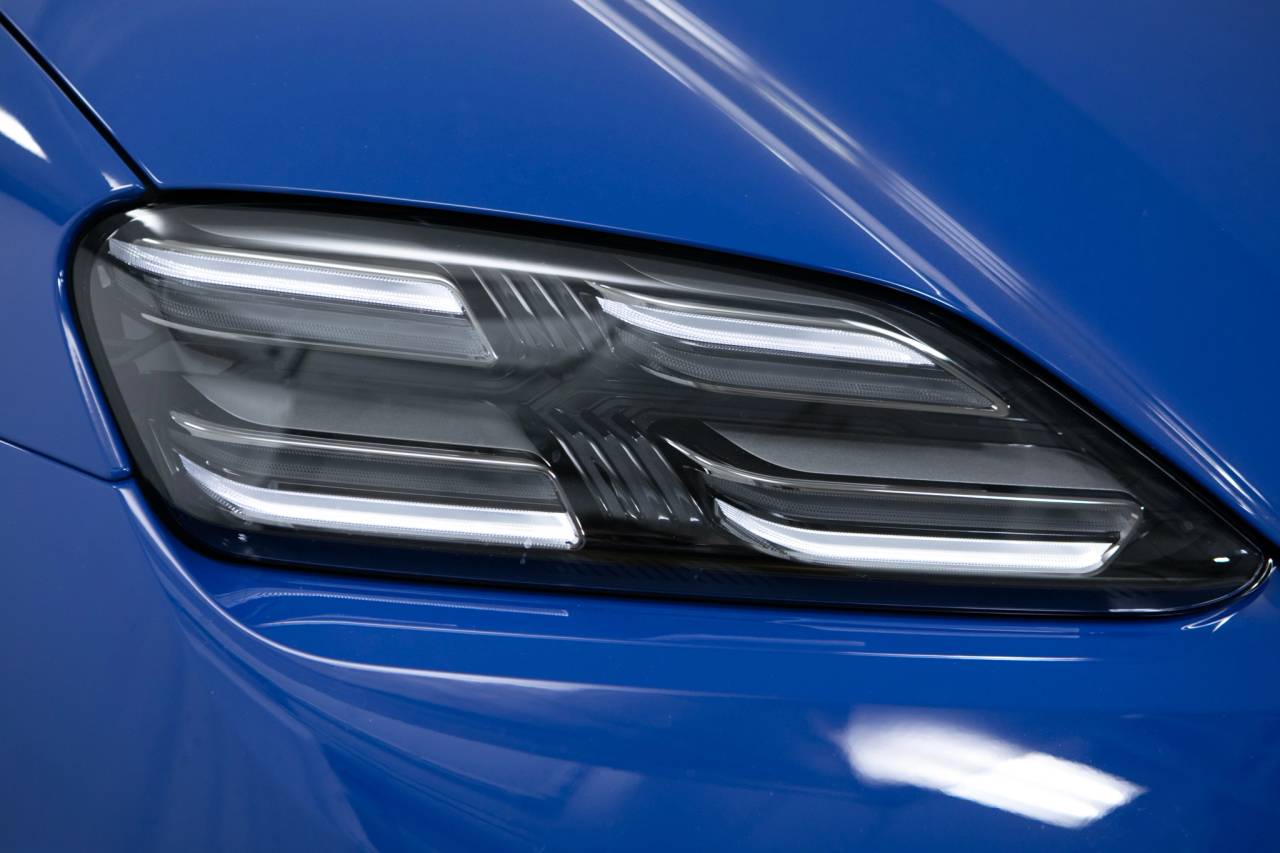 Thumbnail: 2026 Porsche Macan - 13