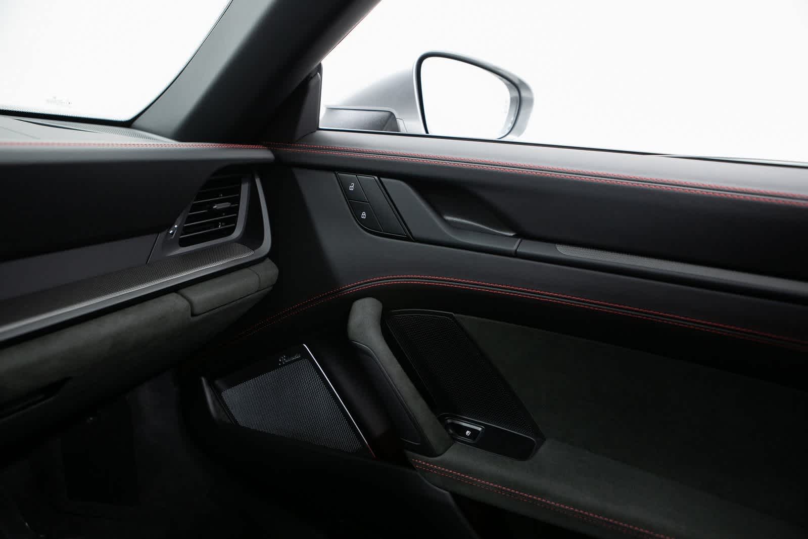 Thumbnail: 2024 Porsche 911 - 25