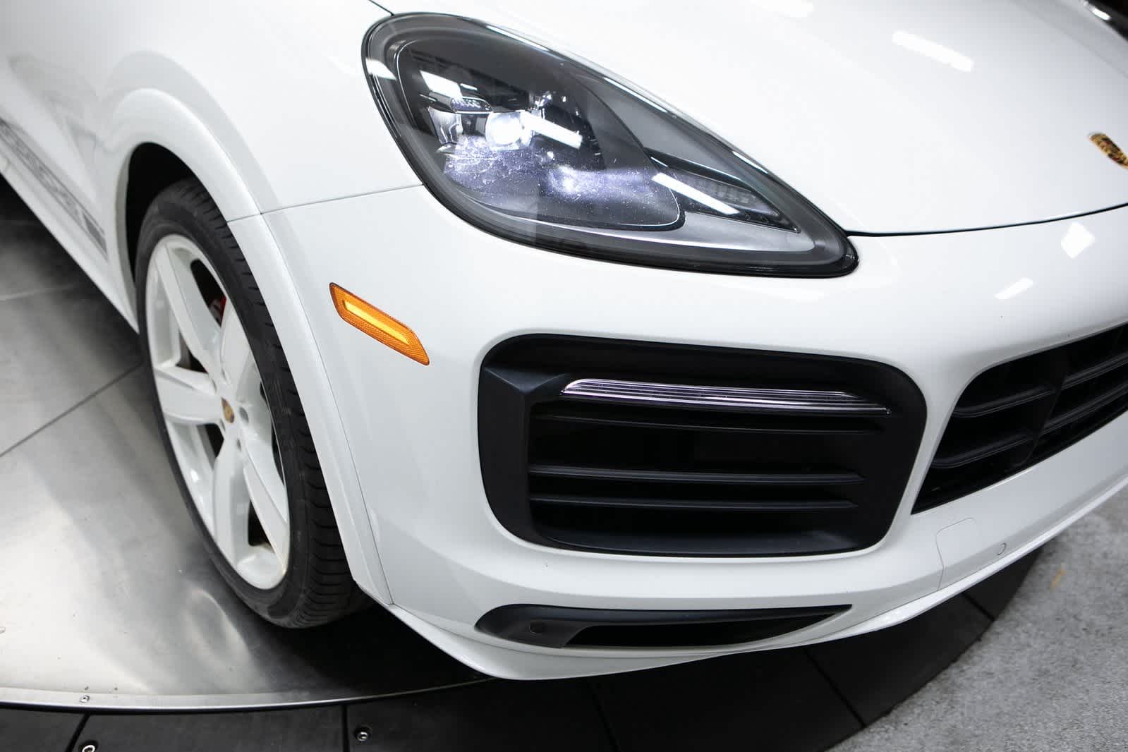 Thumbnail: 2023 Porsche Cayenne - 12