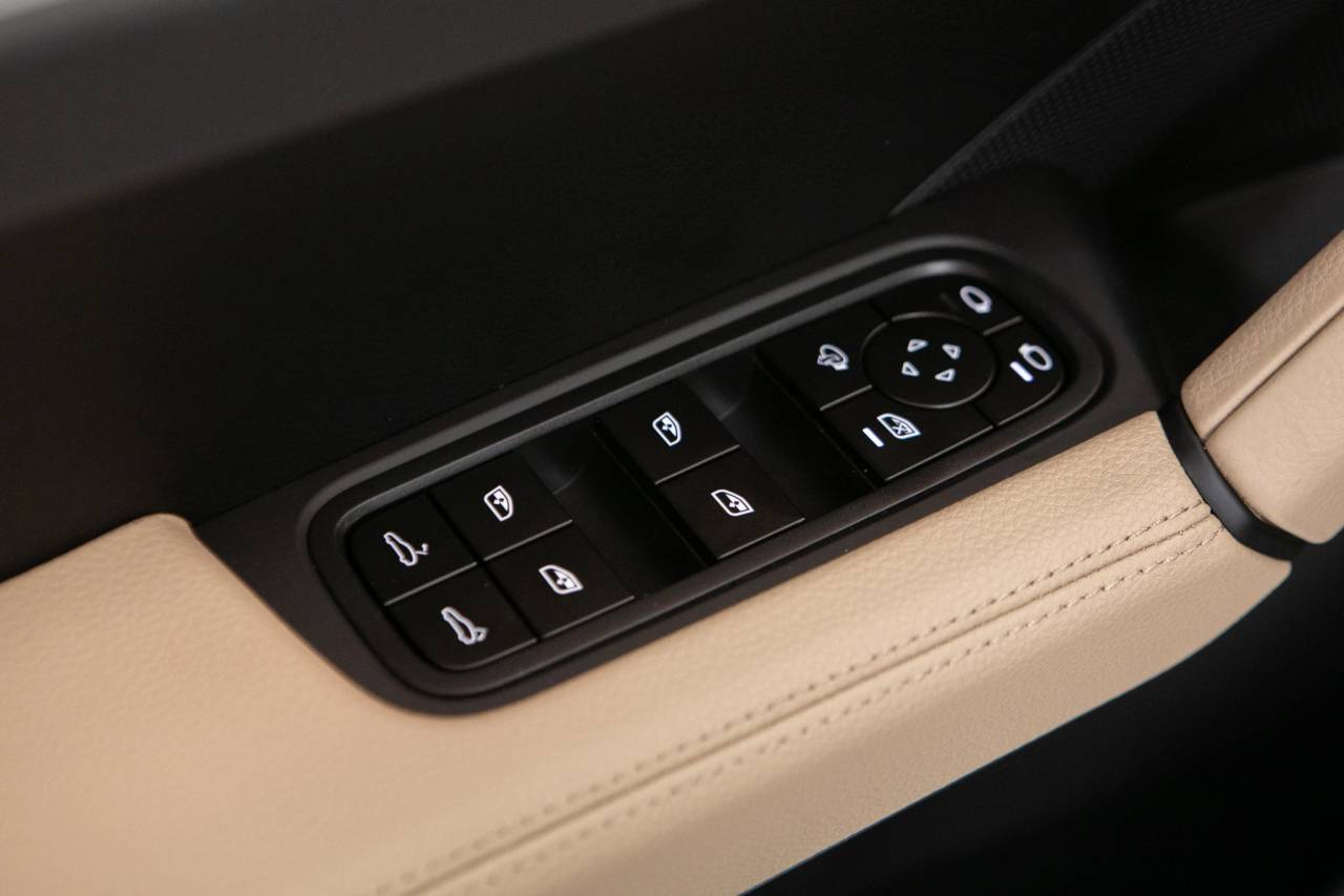 Thumbnail: 2026 Porsche  - 25