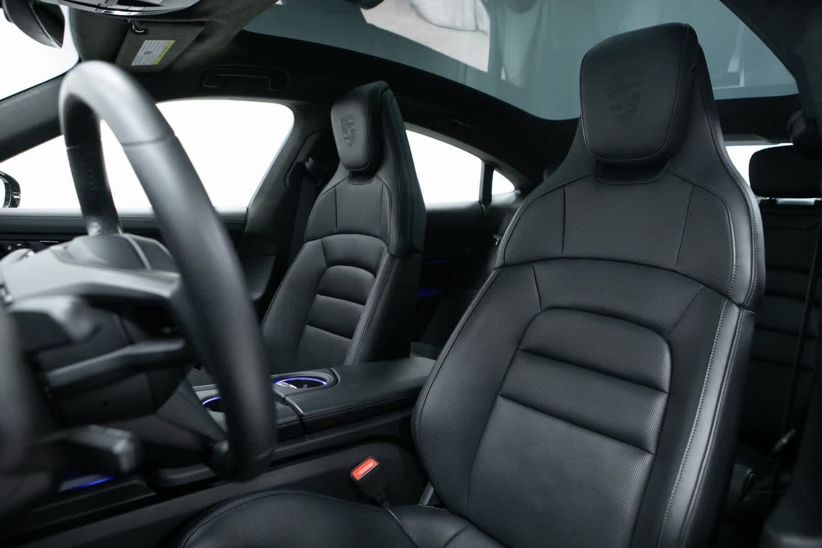 Thumbnail: 2022 Porsche Taycan - 5