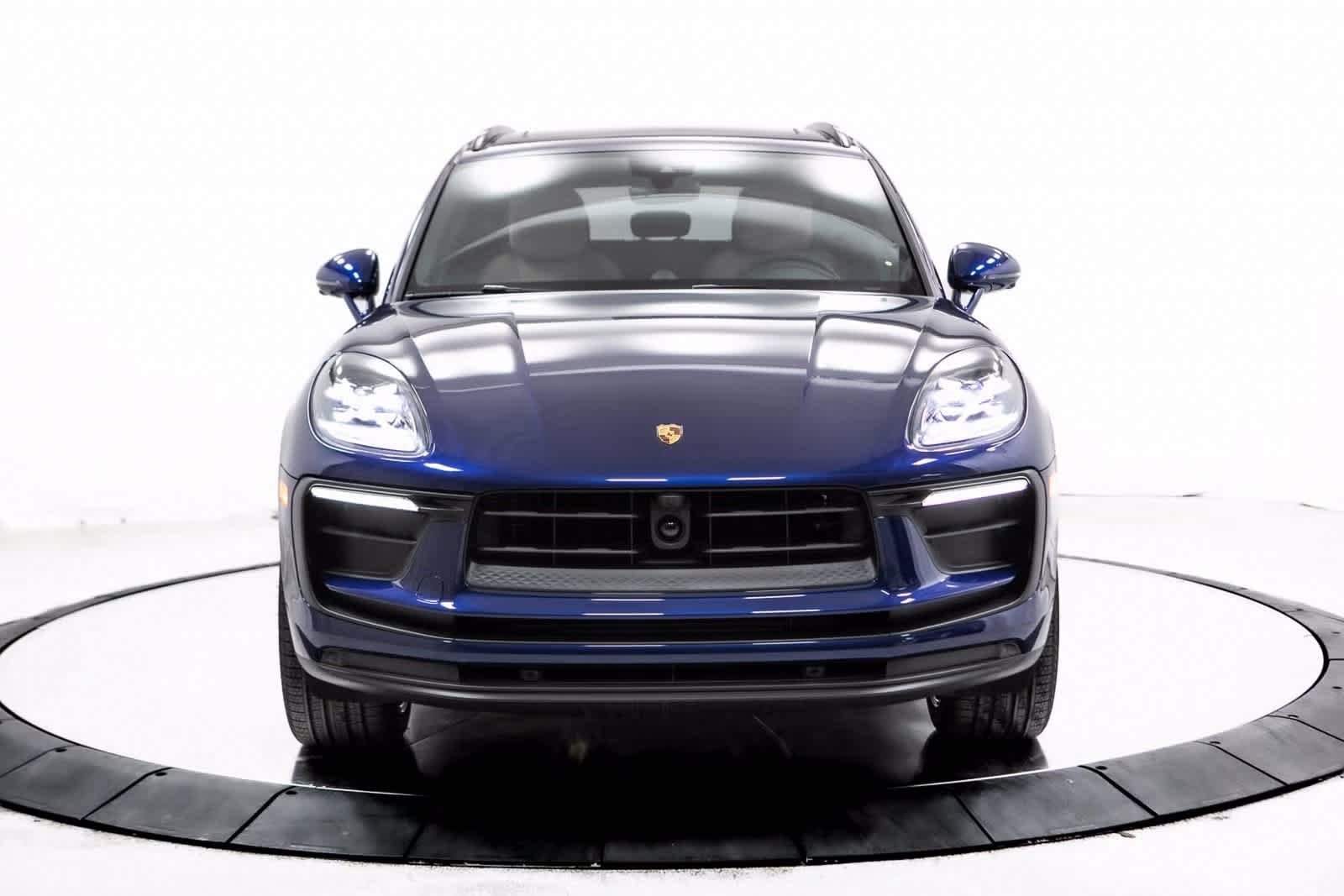 Thumbnail: 2025 Porsche Macan - 10