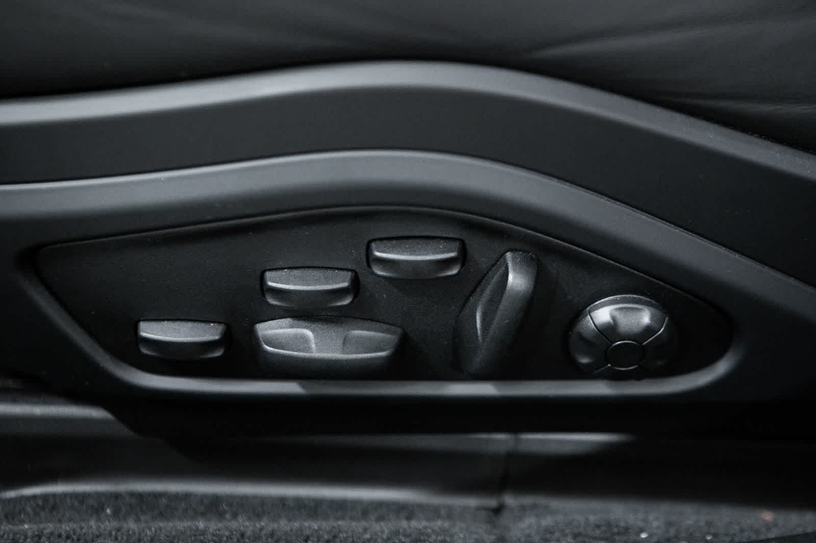 Thumbnail: 2024 Porsche Panamera - 23