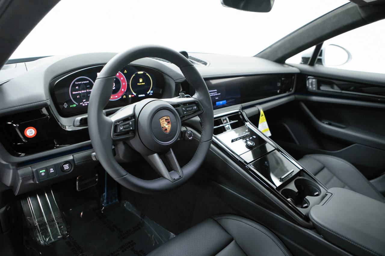 Thumbnail: 2026 Porsche Panamera - 4