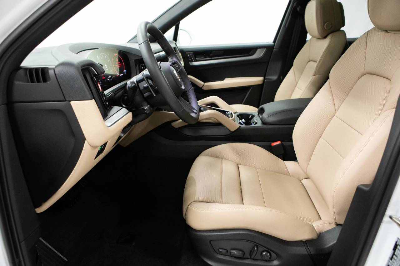Thumbnail: 2026 Porsche Cayenne - 23