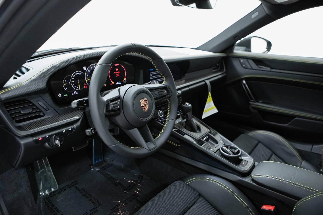 Thumbnail: 2026 Porsche 911 - 4