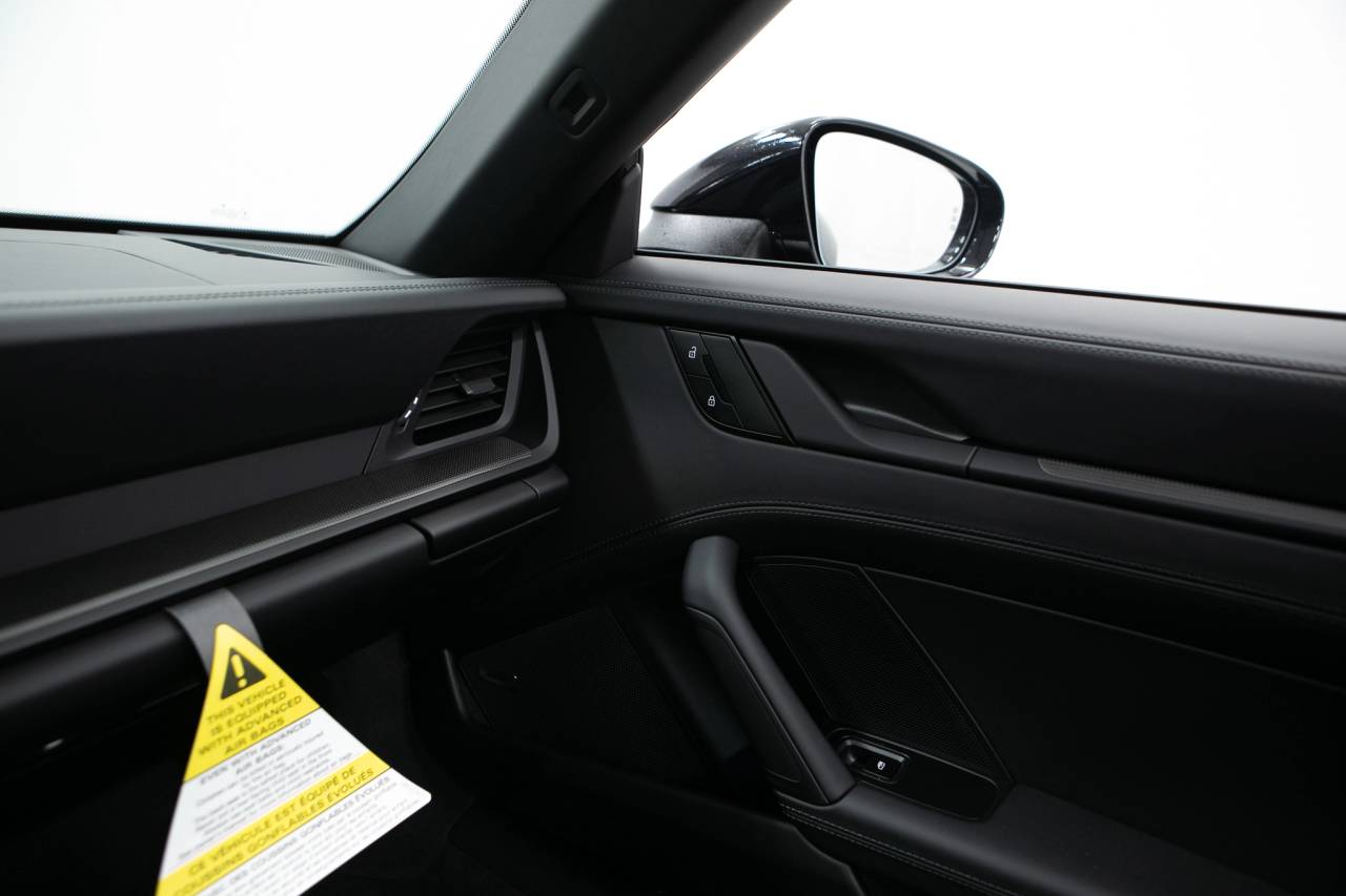 Thumbnail: 2026 Porsche 911 - 33