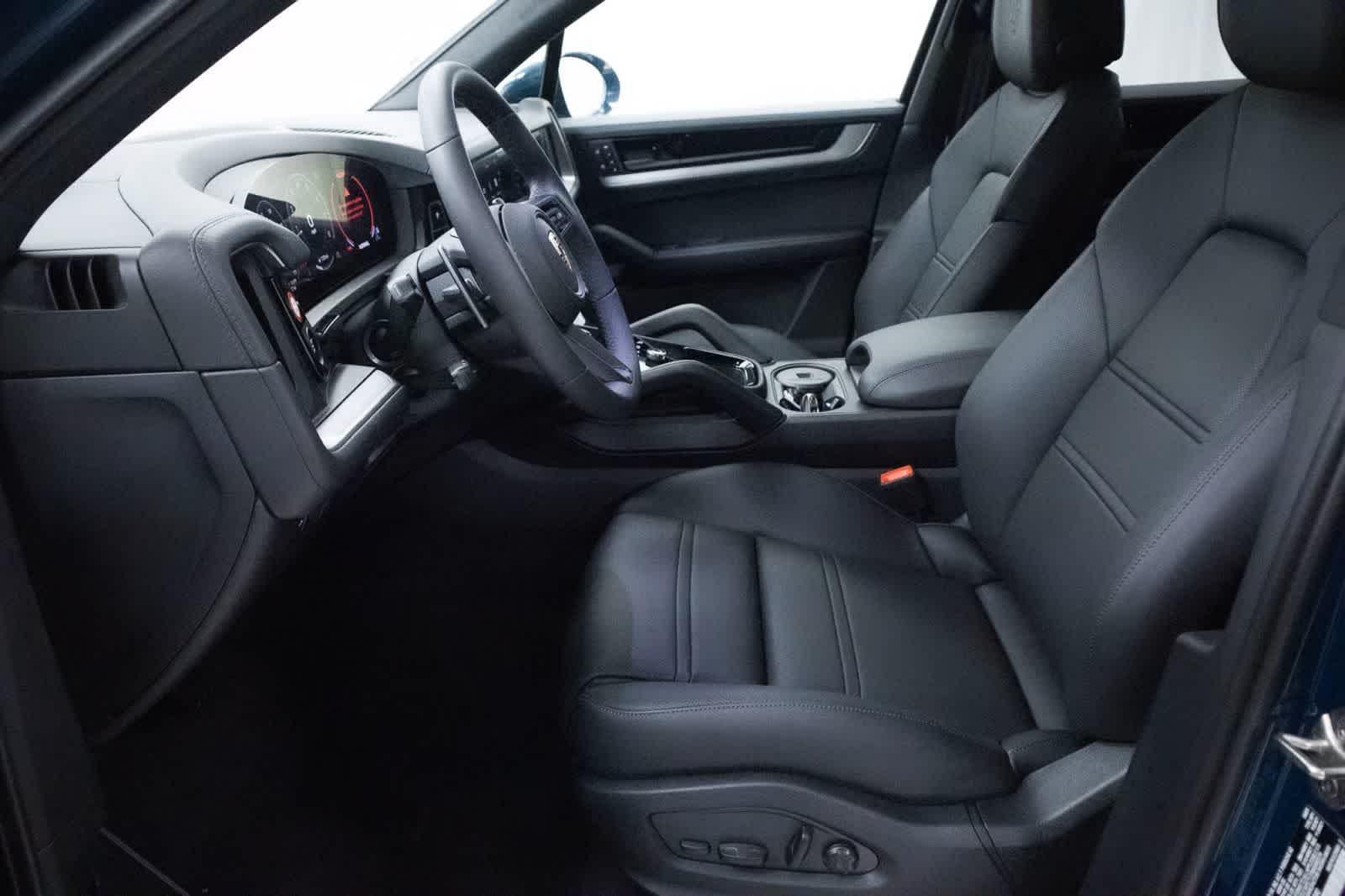 Thumbnail: 2025 Porsche Cayenne - 23