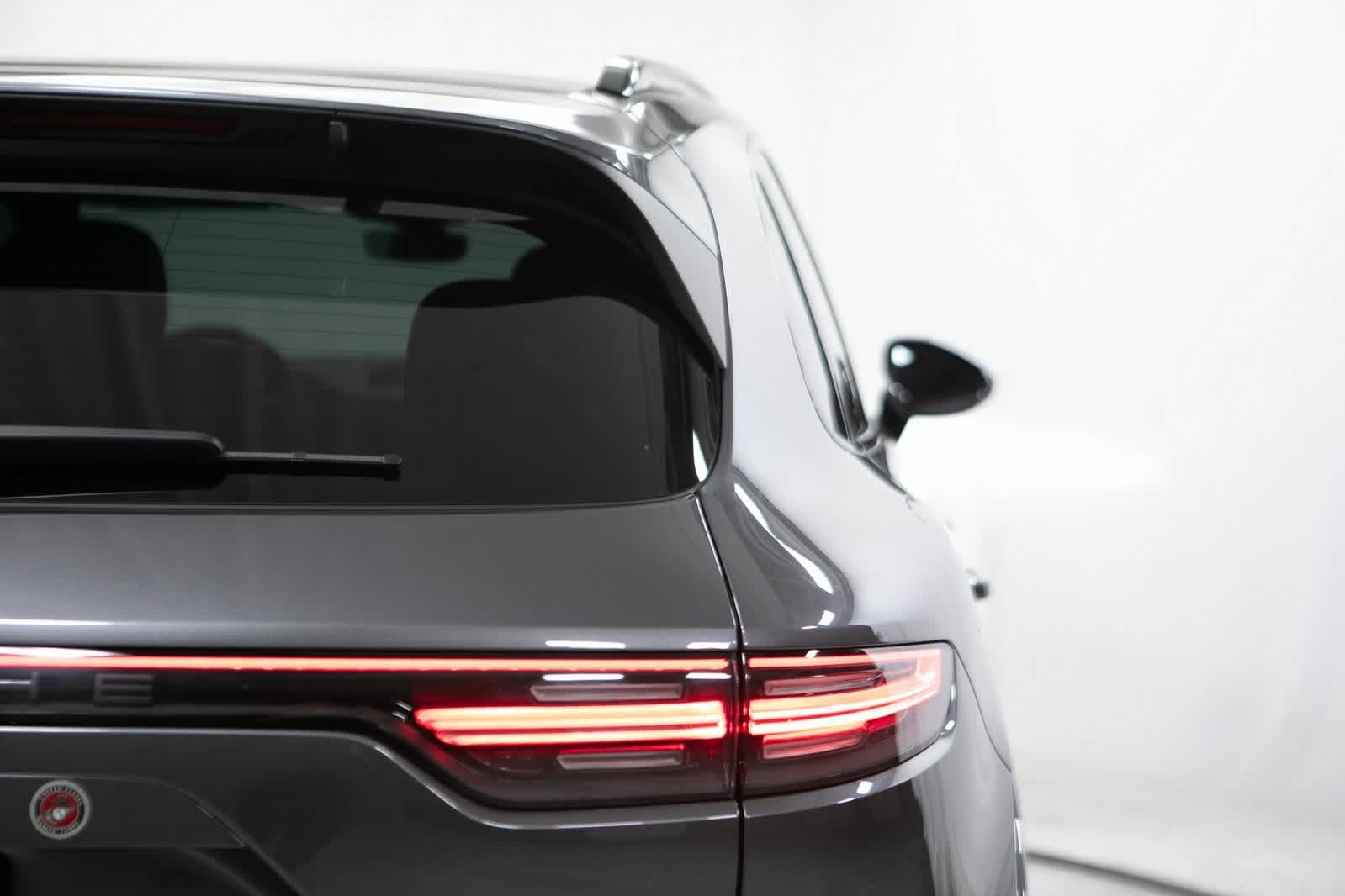 Thumbnail: 2023 Porsche Cayenne - 38