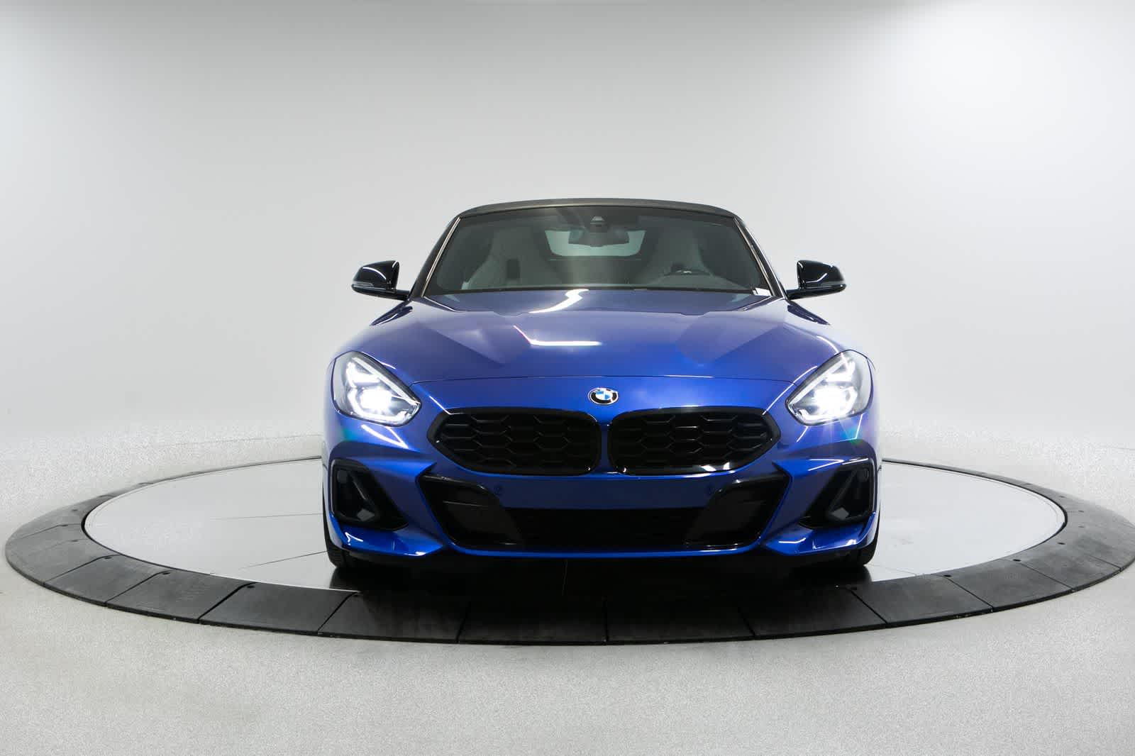 Thumbnail: 2023 BMW Z4 - 10