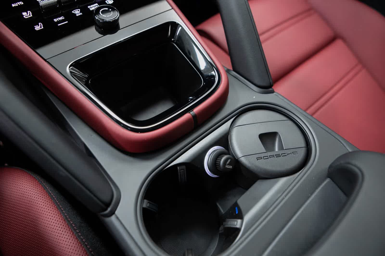 Thumbnail: 2025 Porsche Cayenne - 34