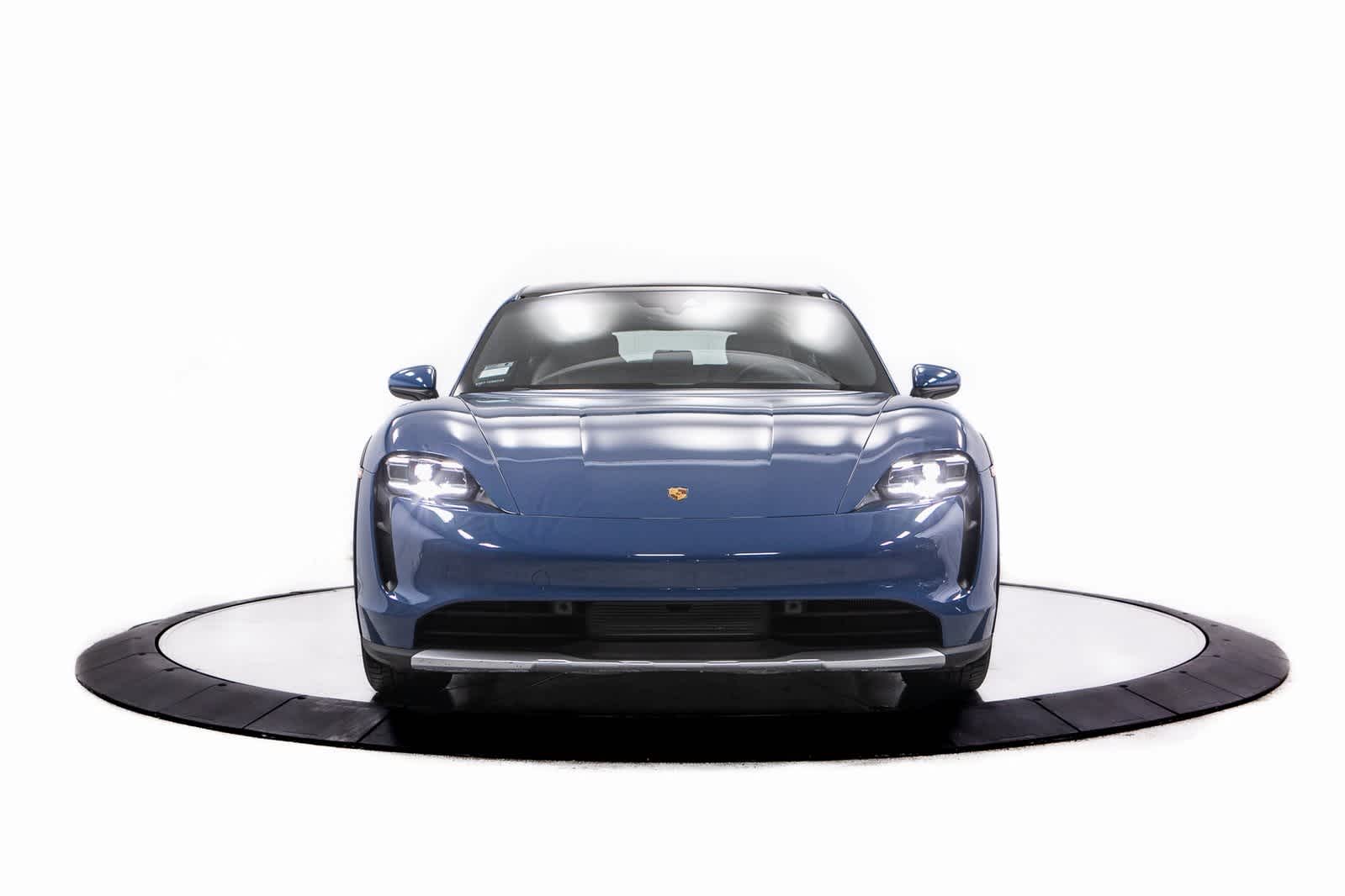 Thumbnail: 2023 Porsche Taycan - 10