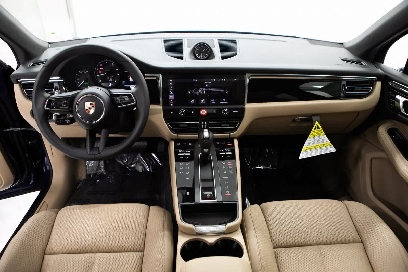 Thumbnail: 2025 Porsche Macan - 13