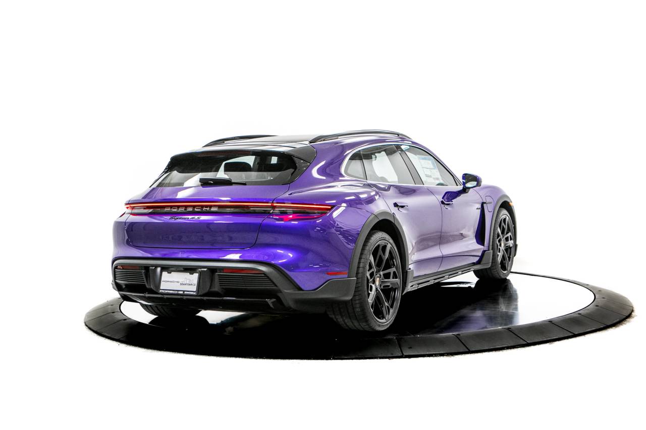 Thumbnail: 2026 Porsche Taycan - 7
