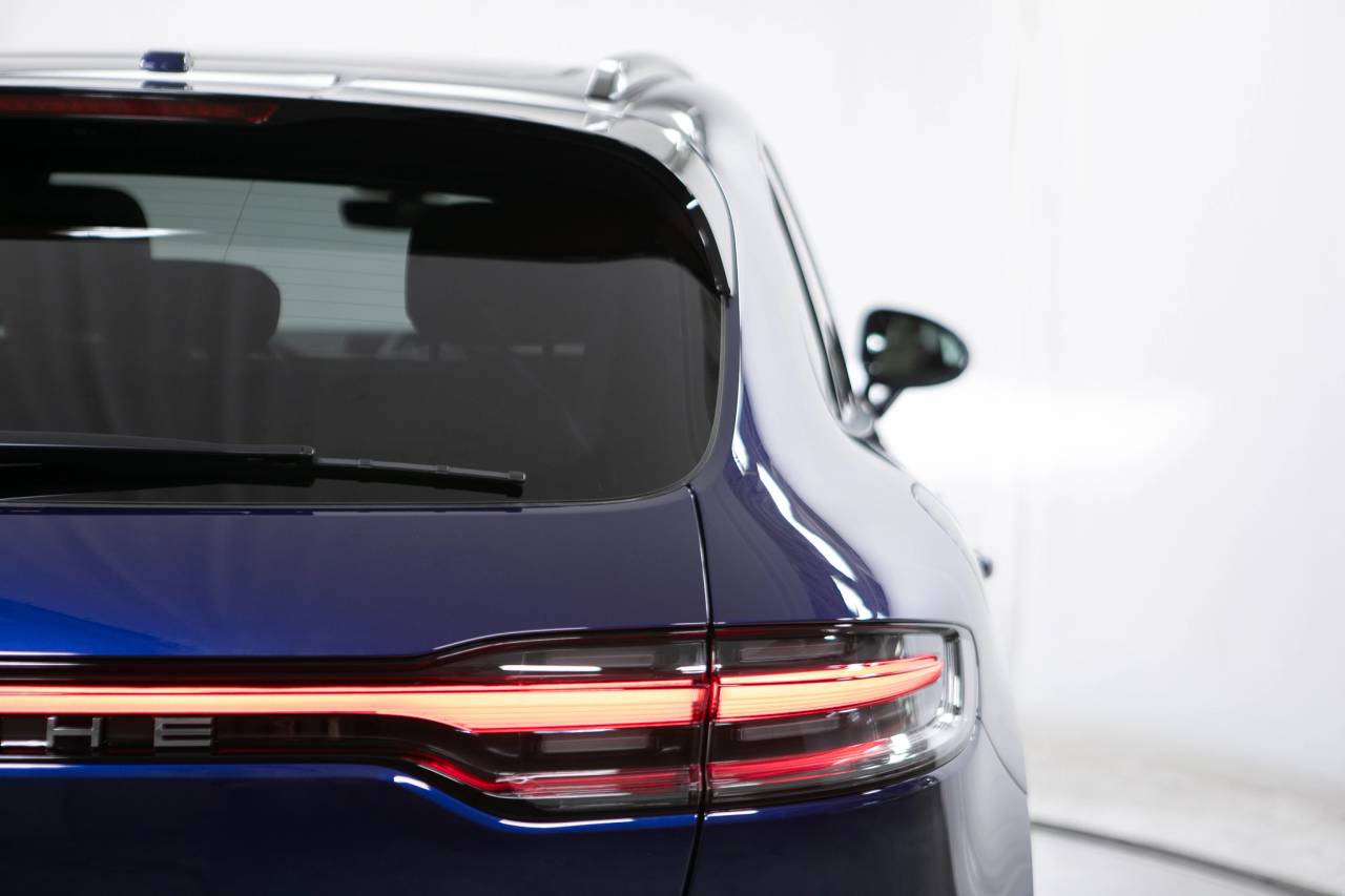 Thumbnail: 2026 Porsche Macan - 18