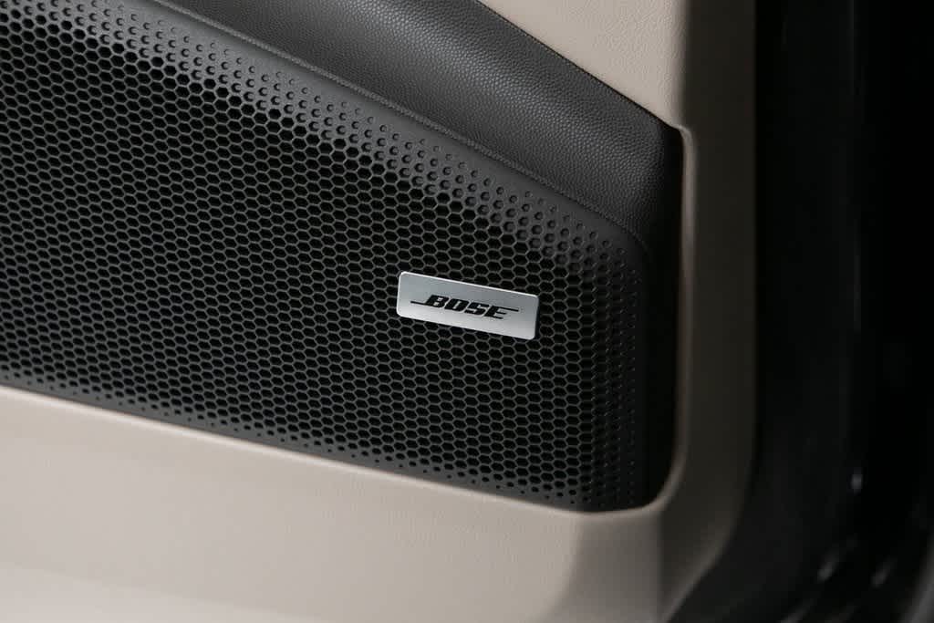 Thumbnail: 2025 Porsche Macan - 25