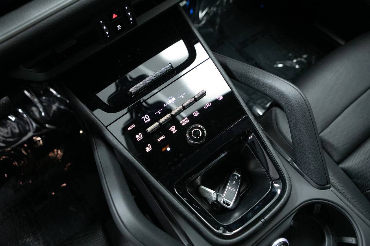 Thumbnail: 2026 Porsche Cayenne - 27