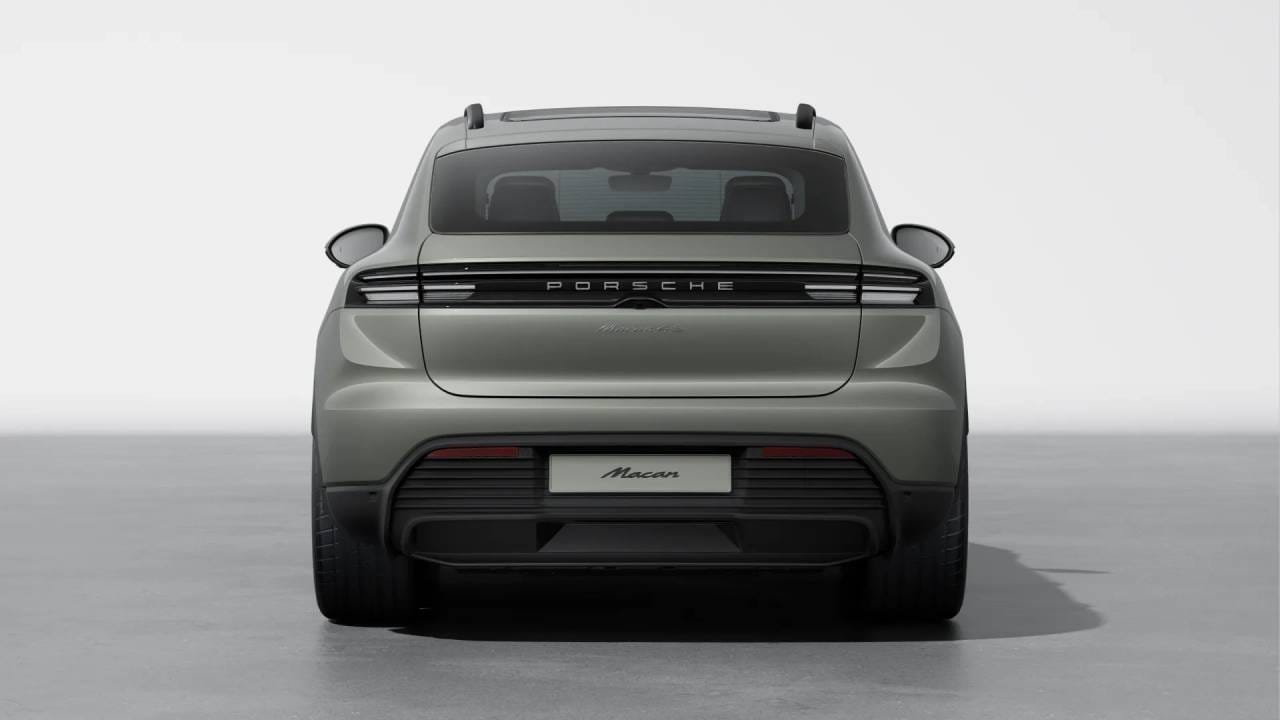 Thumbnail: 2025 Porsche Macan - 8