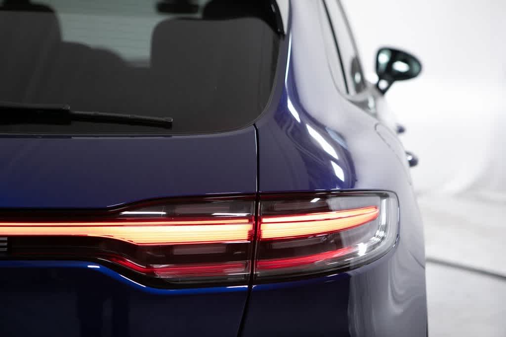 Thumbnail: 2025 Porsche Macan - 40