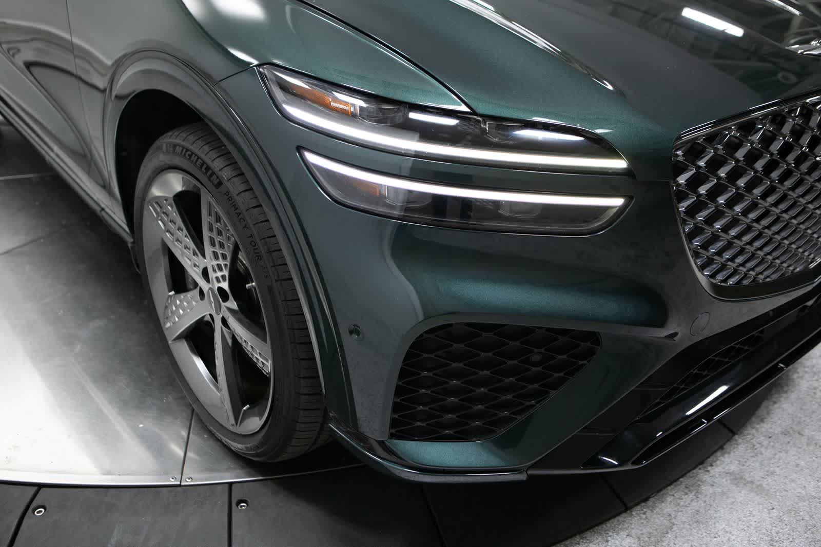 Thumbnail: 2023 Genesis GV70 - 12
