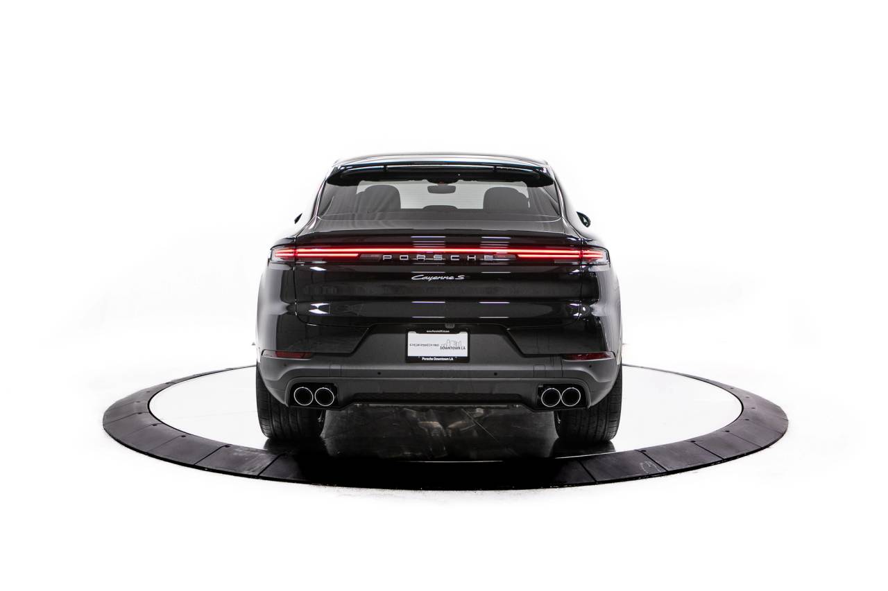 Thumbnail: 2026 Porsche  - 6