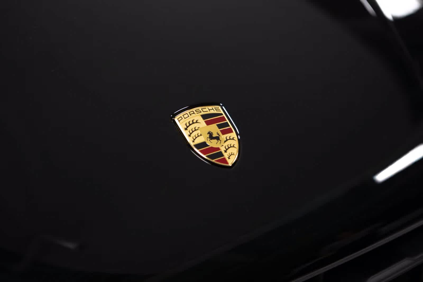Thumbnail: 2026 Porsche Macan - 17