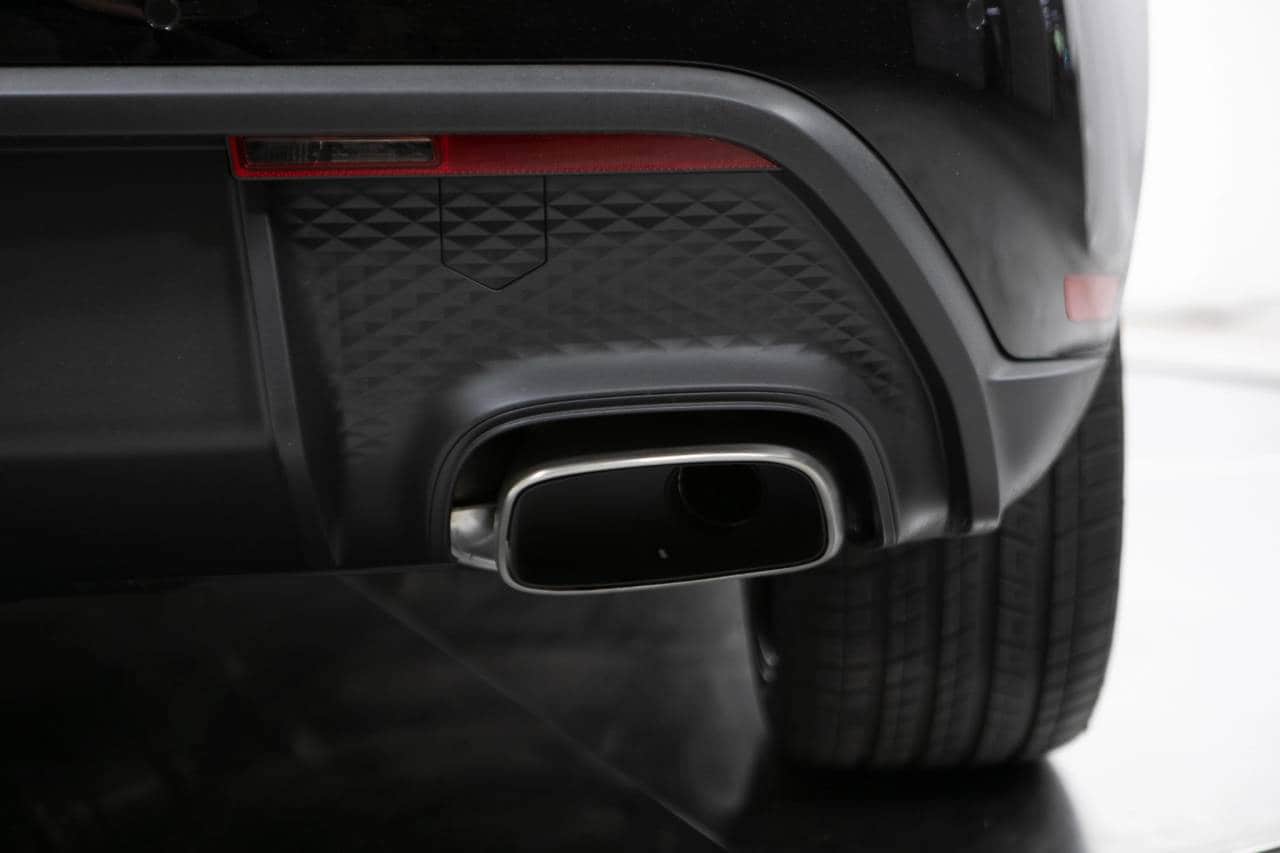 Thumbnail: 2026 Porsche Macan - 17