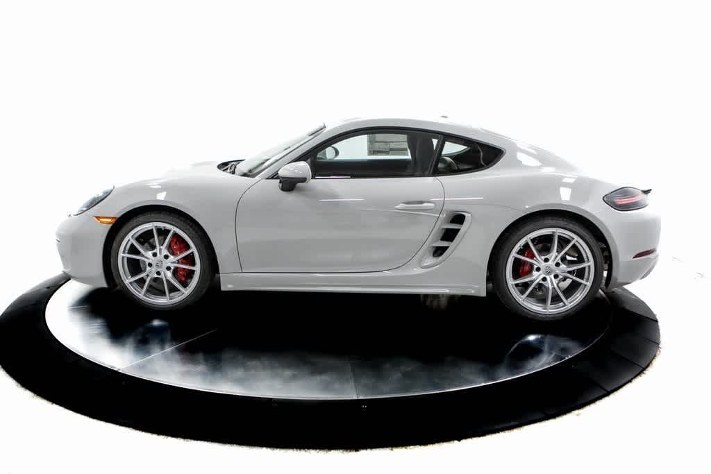 Thumbnail: 2025 Porsche 718 Cayman - 2