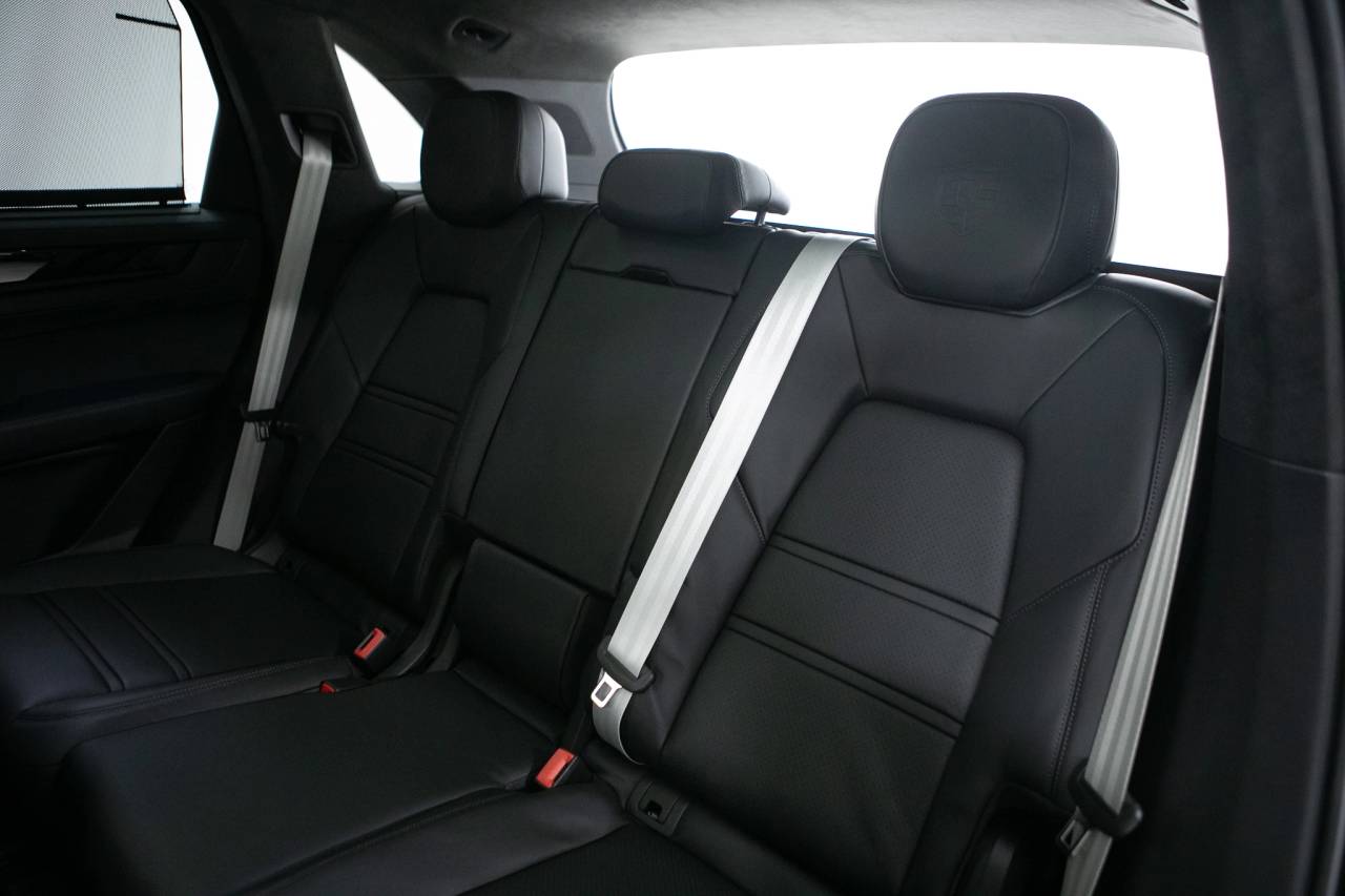 Thumbnail: 2026 Porsche Cayenne - 39