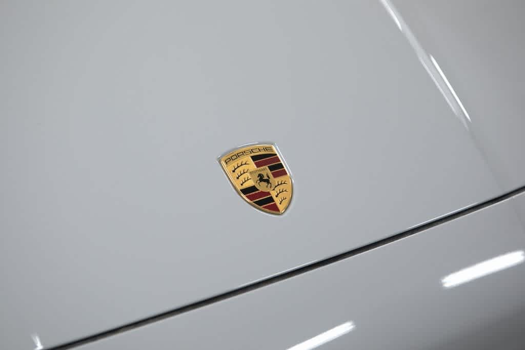 Thumbnail: 2025 Porsche  - 19