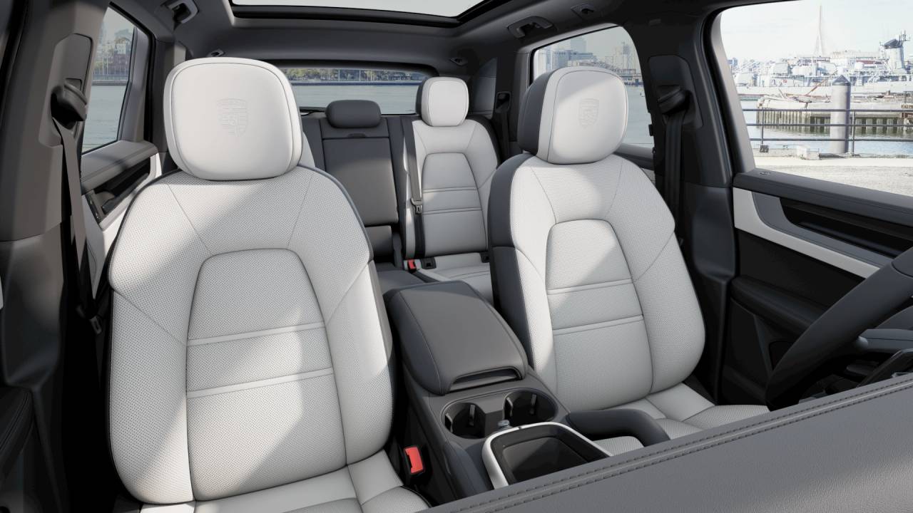 Thumbnail: 2026 Porsche Cayenne - 6