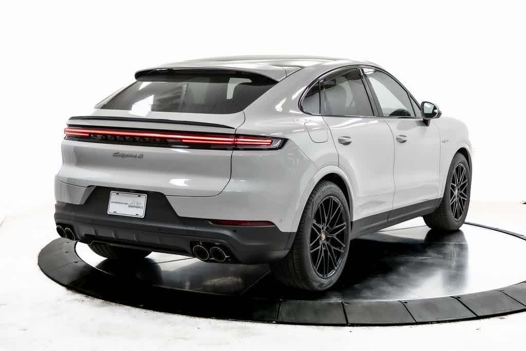 Thumbnail: 2025 Porsche  - 7