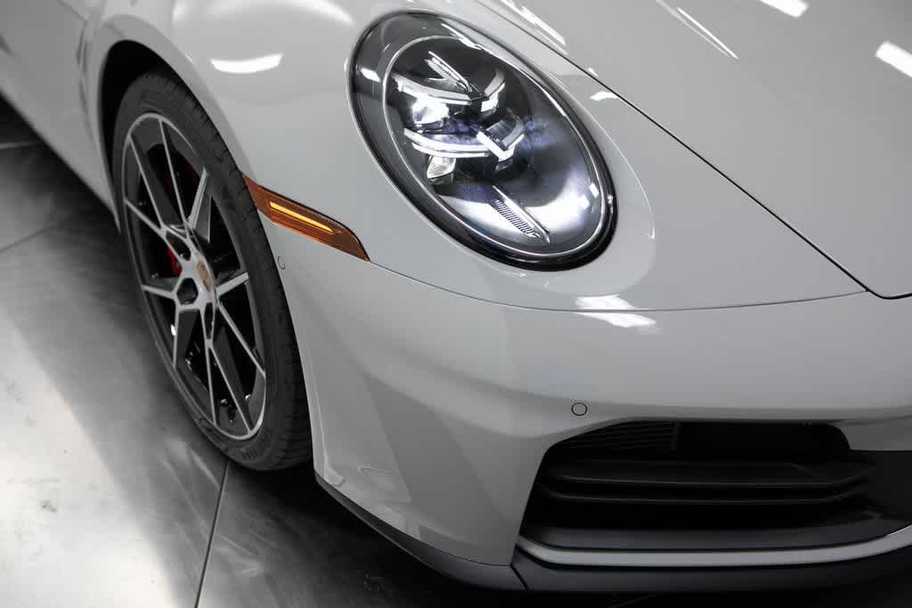 Thumbnail: 2025 Porsche 911 - 12