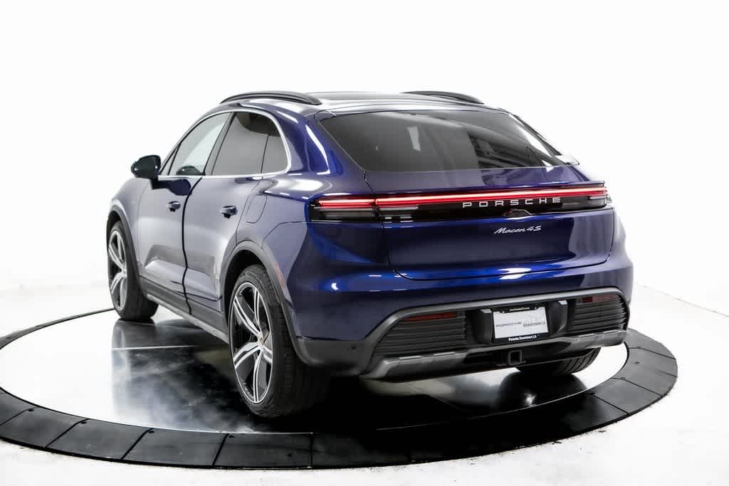 Thumbnail: 2025 Porsche Macan - 3